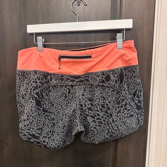 Lululemon Speed Up Shorts 4” - Picture 2 of 3